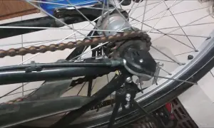 Jak naciągnąć łańcuch w rowerze z przerzutkami w piaście bez błędów