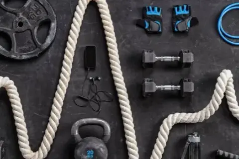 Czy crossfit pomaga schudnąć? Sprawdź, jak działa na Twoją wagę