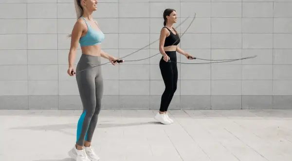 Jaka skakanka do crossfit - wybierz najlepszą dla swoich treningów