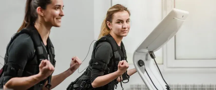 Ile kosztuje trening EMS? Sprawdź ceny i porównaj oferty w 2023